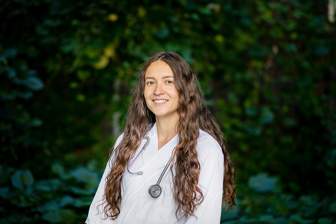 Abigail Cunningham, a first-year veterinary student at the Western College of Veterinary Medicine (WCVM). Photo: Christina Weese. 