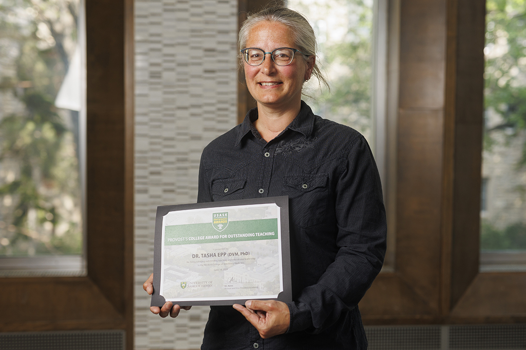 Dr. Tasha Epp (DVM, PhD) is WCVM’s 2024 recipient of the Provost’s College Award for Outstanding Teaching. (Photo: Tyler Schroeder)